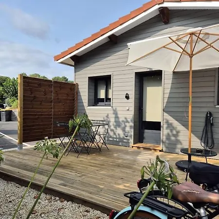 Les De L'airial Pignots Holiday home *